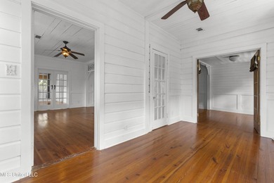 Southern Charm Meets Coastal Living - Just two Blocks from the - photo 32