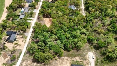 At the end of a peaceful cul-de-sac, this 1.11-acre wooded lot - photo 3