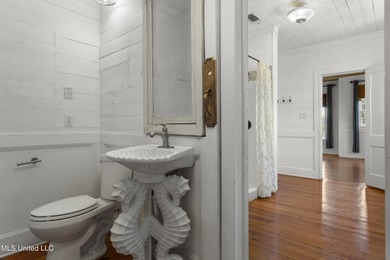 Southern Charm Meets Coastal Living - Just two Blocks from the - photo 34