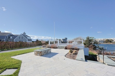 Introducing 18 Strandway, a newly constructed waterfront - photo 38
