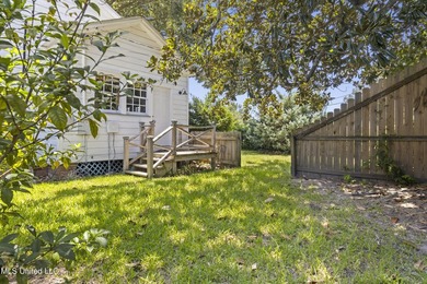 Southern Charm Meets Coastal Living - Just two Blocks from the - photo 41