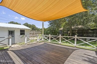 Southern Charm Meets Coastal Living - Just two Blocks from the - photo 43