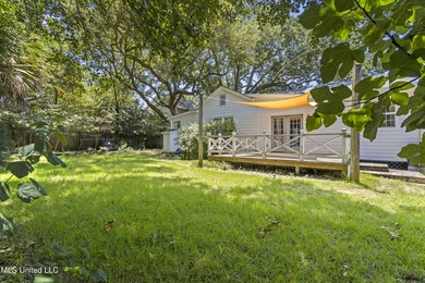 Southern Charm Meets Coastal Living - Just two Blocks from the - photo 44