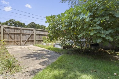 Southern Charm Meets Coastal Living - Just two Blocks from the - photo 49