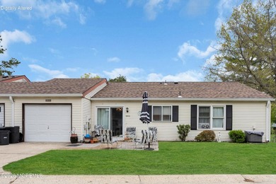 Welcome to this beautifully updated Oxford model in 55+ Leisure - photo 2