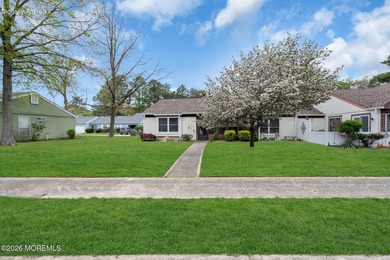 Welcome to this beautifully updated Oxford model in 55+ Leisure - photo 4