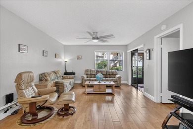 Beautifully updated 2BR/2BA first-floor condo in the 55+ - photo 4