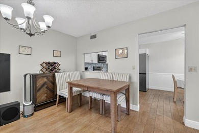 Beautifully updated 2BR/2BA first-floor condo in the 55+ - photo 7