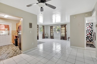 (private lake, pond, creek) Condo For Sale in Miami Gardens Florida