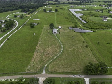 Awesome 2BR/2BA Barndominum with 5,635 total sq ft under roof on - photo 12