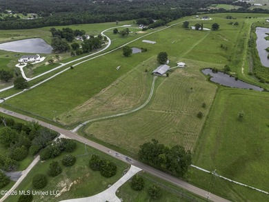 Awesome 2BR/2BA Barndominum with 5,635 total sq ft under roof on - photo 13