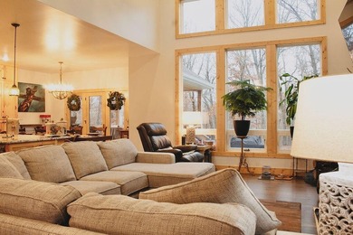 Stunning Craftsman-Style Home on beautiful acreage with - photo 5