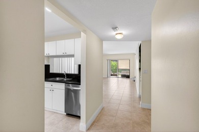 Discover the perfect East Boca lifestyle in this beautifully - photo 16