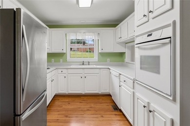NO HOA! LAKE HARTWELL INTERIOR HOME WITH PUBLIC BOAT RAMP LESS - photo 16