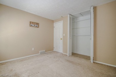 Resort-style living in a beautiful lake community! Enjoy all - photo 17