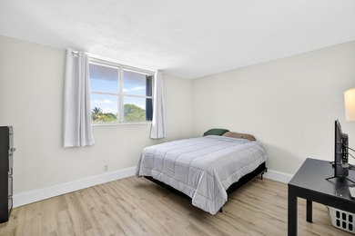 Discover this 2-bedroom, 2-bathroom condominium in the - photo 20