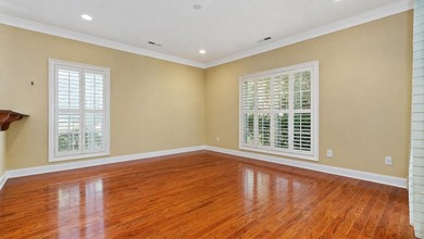 Rarely do you find a raised beach home in Market Common that - photo 4