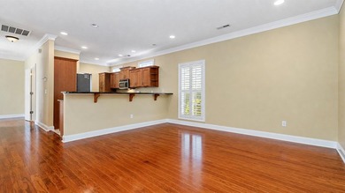 Rarely do you find a raised beach home in Market Common that - photo 6