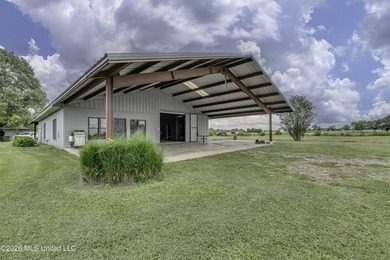 Awesome 2BR/2BA Barndominum with 5,635 total sq ft under roof on - photo 27