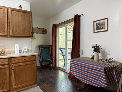 MOTIVATED SELLERS ~ WELCOME TO YOUR NEW OASIS! This beautiful - photo 27