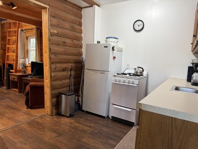 MOTIVATED SELLERS ~ WELCOME TO YOUR NEW OASIS! This beautiful - photo 30