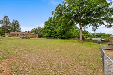 NO HOA! LAKE HARTWELL INTERIOR HOME WITH PUBLIC BOAT RAMP LESS - photo 32