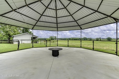 Awesome 2BR/2BA Barndominum with 5,635 total sq ft under roof on - photo 35