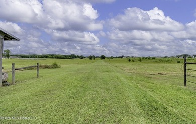 Awesome 2BR/2BA Barndominum with 5,635 total sq ft under roof on - photo 36