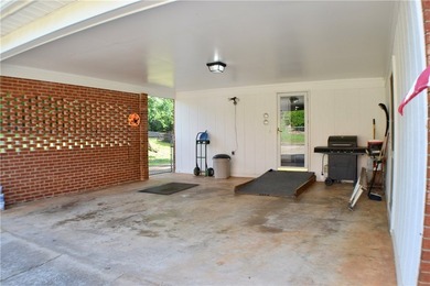 NO HOA! LAKE HARTWELL INTERIOR HOME WITH PUBLIC BOAT RAMP LESS - photo 36