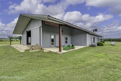 Awesome 2BR/2BA Barndominum with 5,635 total sq ft under roof on - photo 43