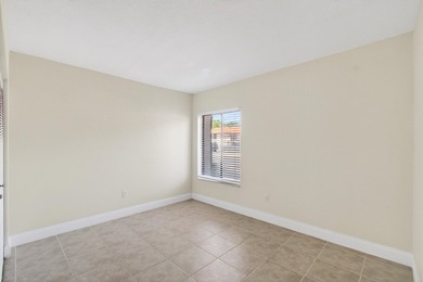 Discover the perfect East Boca lifestyle in this beautifully - photo 45