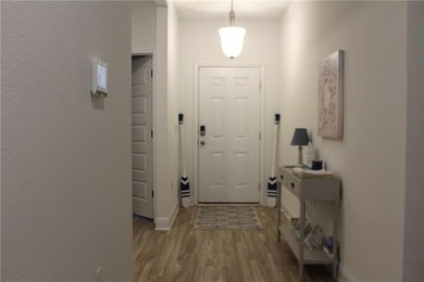Price Improvement! Very well-maintained beautiful water view - photo 2