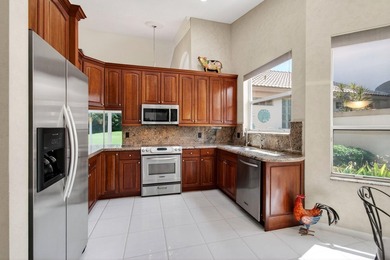 Beautifully updated 3-bedroom, 2-bath residence offering 1,787 - photo 4