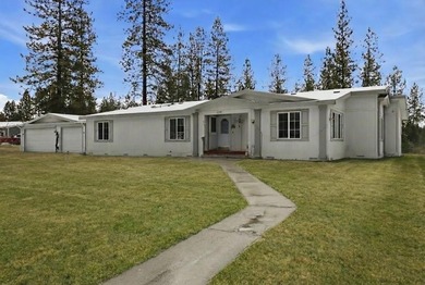 Lake Spokane / Long Lake Home For Sale in Nine Mile Falls Washington