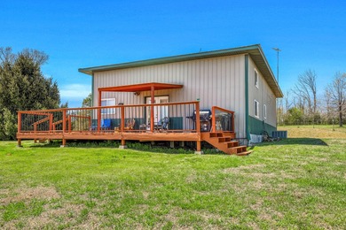 (private lake, pond, coastal) Home For Sale in Mountain Grove Missouri