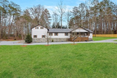 Lake Home For Sale in Blue Ridge, Georgia