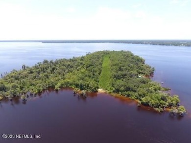 Lake Stella Acreage For Sale in Crescent City Florida