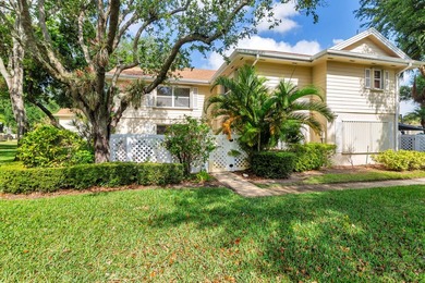Updated 2 bedroom, 2.5-bathroom DiVosta built townhouse in the - photo 2