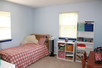 This fully renovated, 4-bedroom, 3-bathroom Colonial merges - photo 34