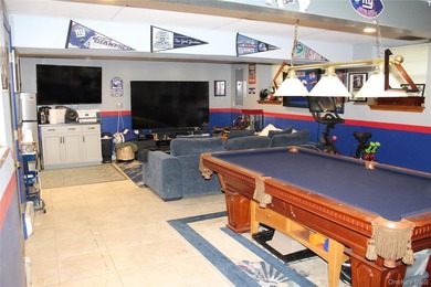 This fully renovated, 4-bedroom, 3-bathroom Colonial merges - photo 37