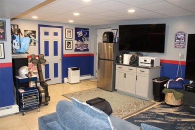 This fully renovated, 4-bedroom, 3-bathroom Colonial merges - photo 38
