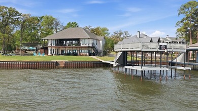 Amazing builders home designed for entertaining family, friends - photo 3