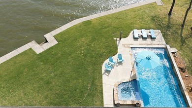 Amazing builders home designed for entertaining family, friends - photo 4