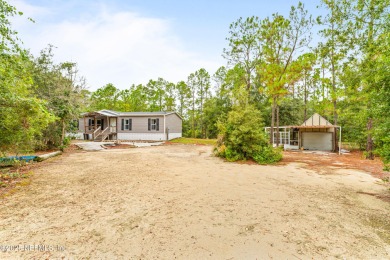 Lake Home For Sale in Keystone Heights, Florida