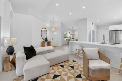 Exquisitely remodeled 3-bedroom, 2-bath corner villa in the - photo 10
