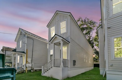 NEW CONSTRUCTION- Welcome to 9 Lapps Court, your Dream Home in - photo 2