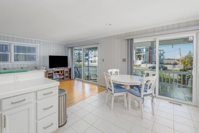 Outstanding Bay Views! Classic Avalon opportunity just blocks - photo 15