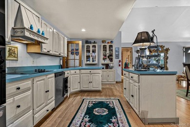 Discover the possibilities in this spacious 4-bedroom - photo 15