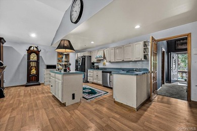 Discover the possibilities in this spacious 4-bedroom - photo 16