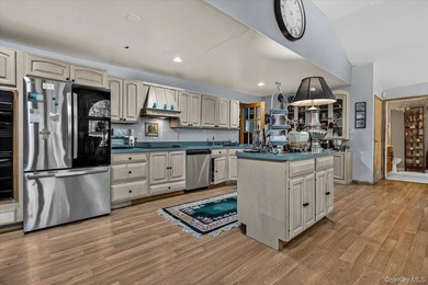 Discover the possibilities in this spacious 4-bedroom - photo 17